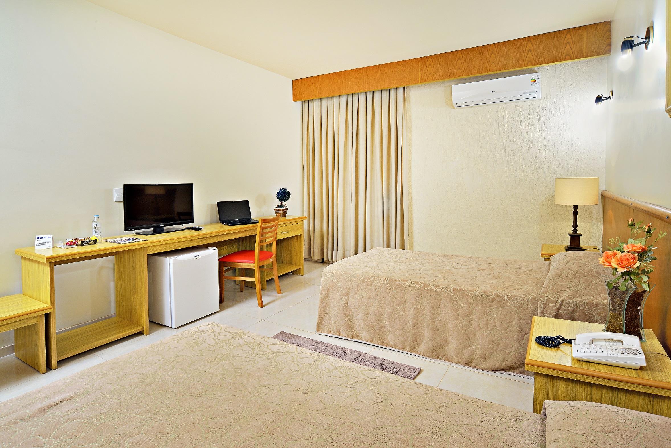 Hotel Dan Inn Araraquara By Nacional Inn Екстериор снимка
