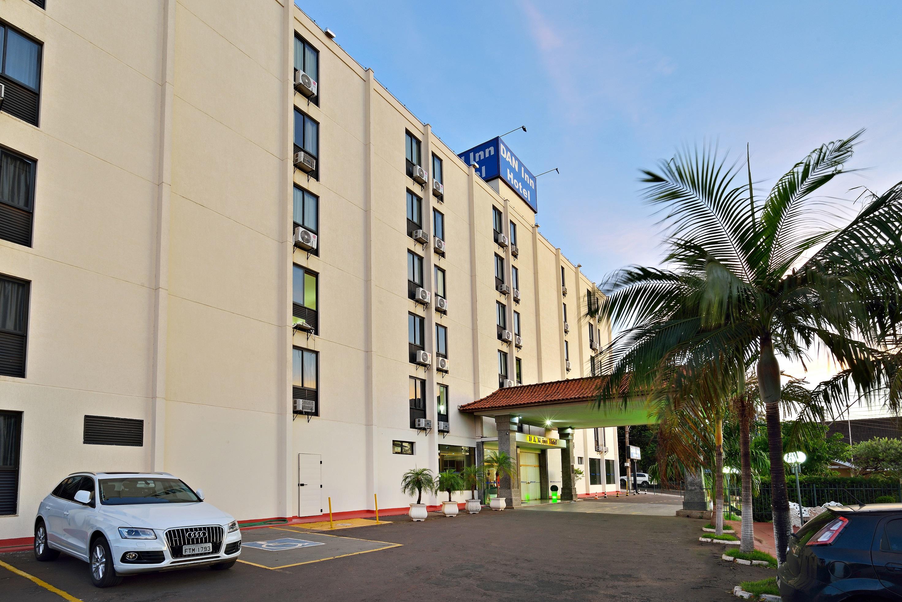 Hotel Dan Inn Araraquara By Nacional Inn Екстериор снимка